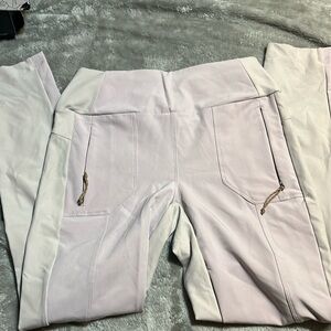 Avalanche size small